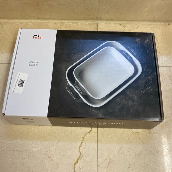 Staub 2-Piece Eucalyptus Green Ceramic Baking Dish Set- New in Box - Picture 3 of 6